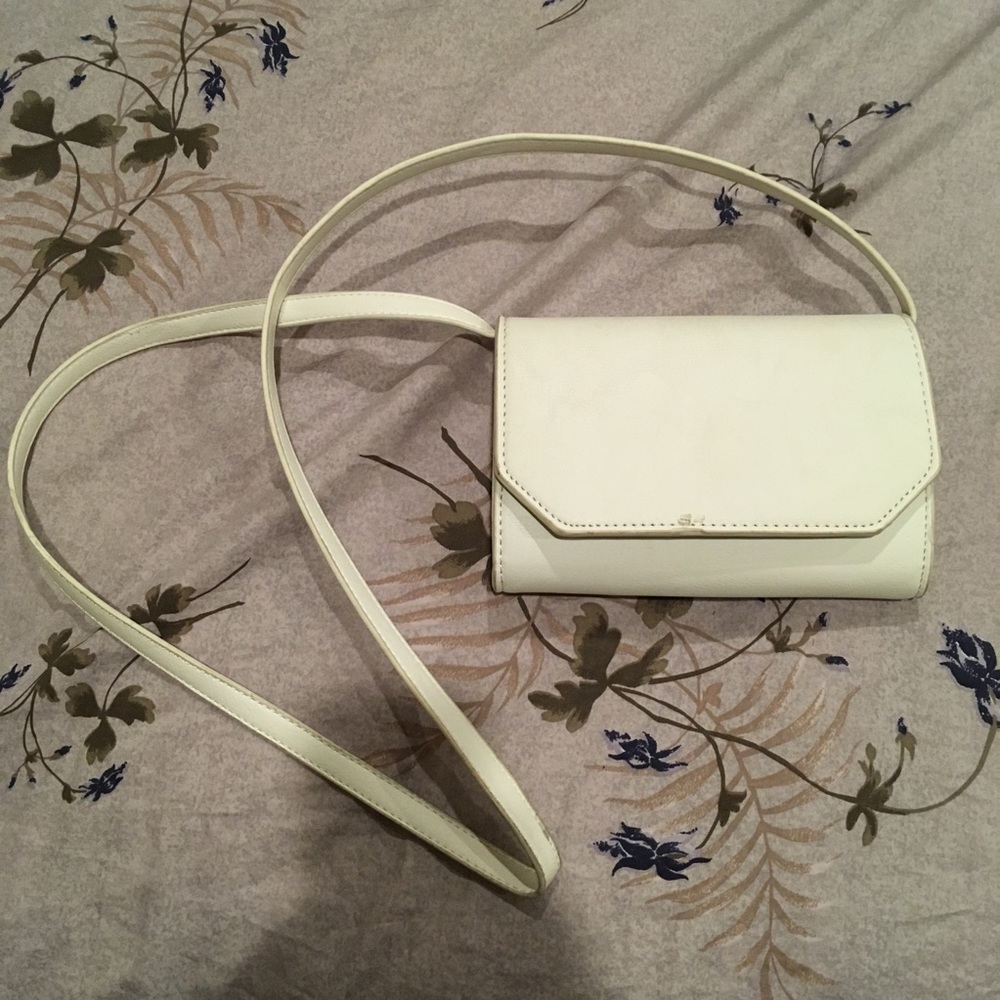 Vintage White crossbody bag